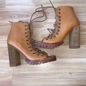 Free people X Jeffrey Campbell Collab Size 7 RARE